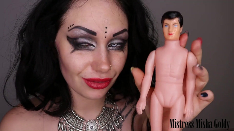 Goddess Misha Goldy: ブードゥー教の魔女から魔法の口紅トランスは、彼女の人形のためにあなたの種を取得する