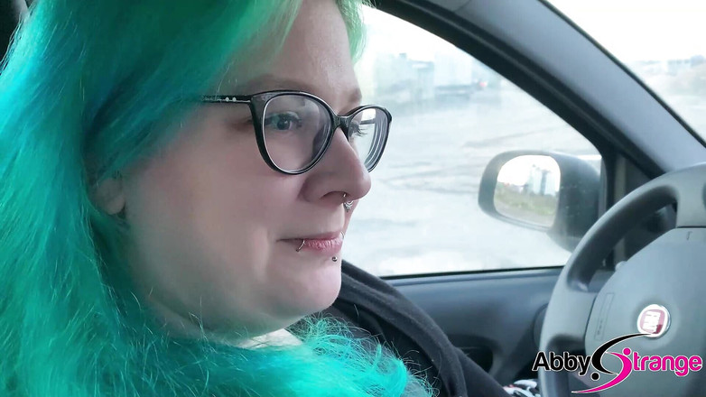 Abby Strange: Německá gotická bbw abby strange piss fetiš - čůrání!