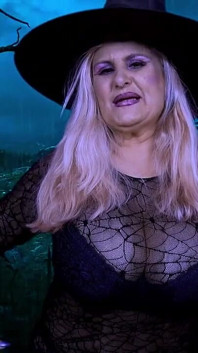 Kåt häxa - Halloween trollformlera och dans (på spanska)