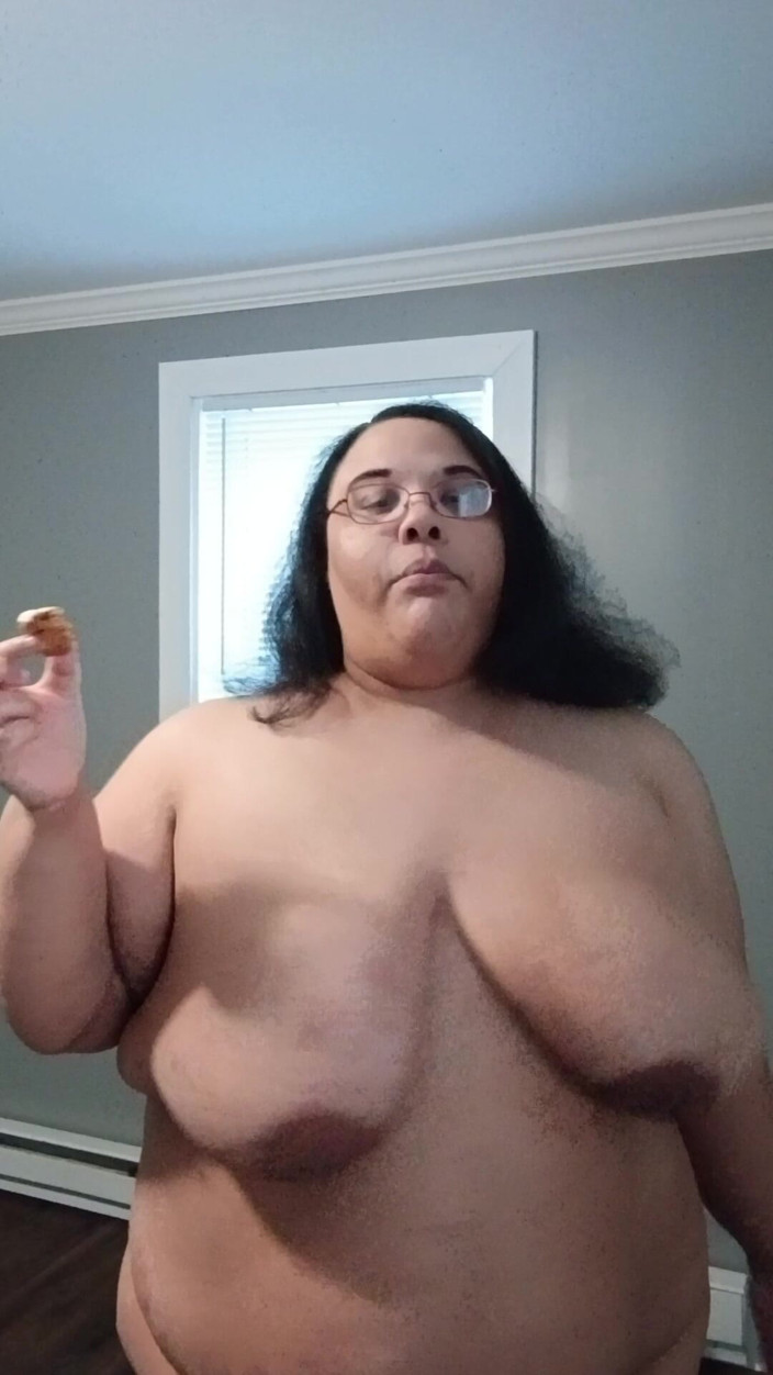 Jessica pigslut: Stuffing My Face with Cupcakes While Naked