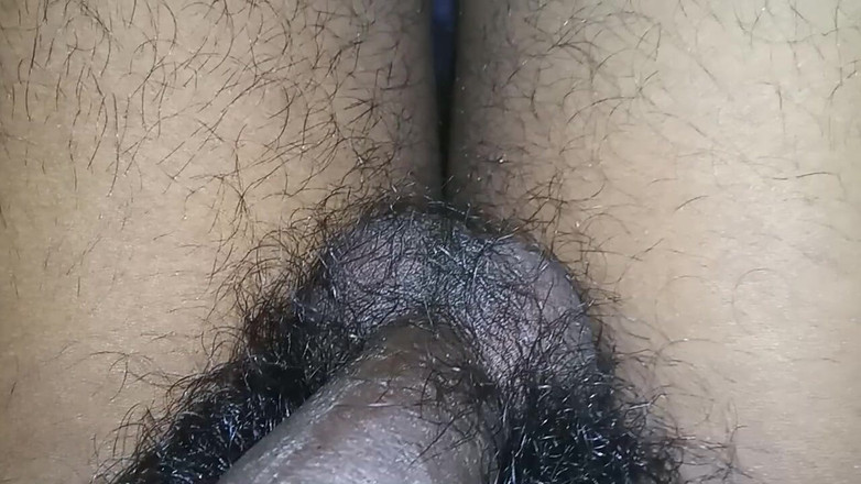 CornyMorale357: Sheela Bhabhi mi vytáhla vodu z penisu.