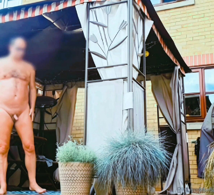 MaleModel: Doar pentru distracție, Nuditate Magic Chioșar