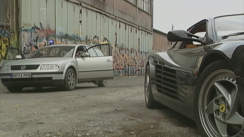 MMV Films: Ateşli sarışınlar ve dev yaraklarla otoparkta sikişiyor
