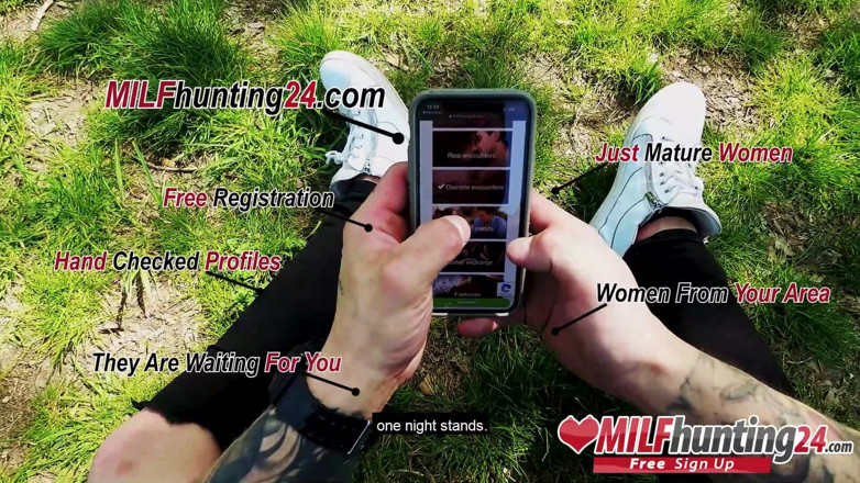 MILF Hunter 24: Milf caçadora fode Priscilla no parque! (INGLÊS)