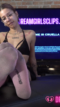 Pantat comel dan kaki comel Cruella - (dreamgirls dalam stoking)