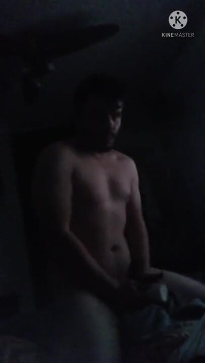Henry Cole: Henry solo. Massive cock, lonely toy fuck and self-sucking solo...