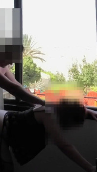 Une MILF décomène veut que les voisins voient notre Jeu D’essai D'00000 M. D.B.