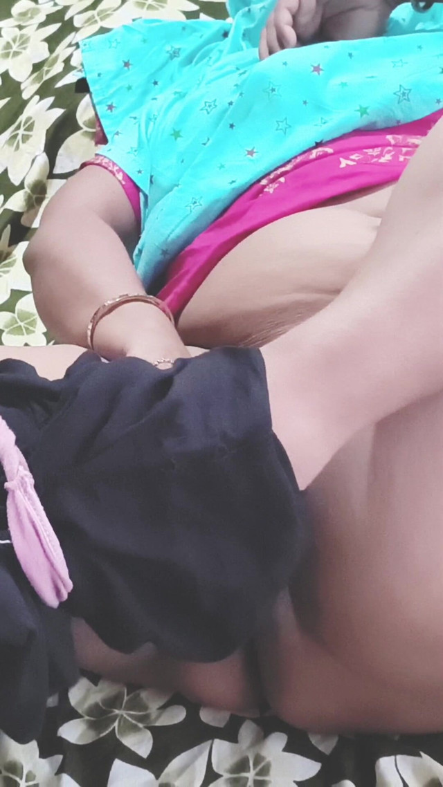 Hot Mummy Wants Fun (Dream Mahi)
