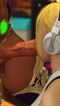 Una ragazza carina giocatrice si fa scopare il culo da una ragazza sexy nella camera da gioco