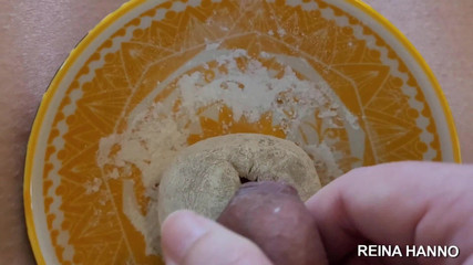 Reina Hanno: La cockubine ha infuso un mochi di arachidi