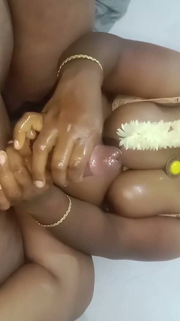 Santhi89: Peituda tamil casa esposa muito quente punheta peituda adorável tia
