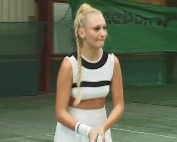 Videos Francaises: Pemain tenis perancis kelas atas dientot habis-habisan di pesta seks...