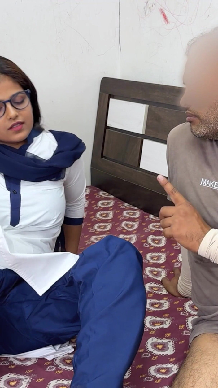 Sexy Komal: Komal Went Straight to the Teacher's House but the Class...