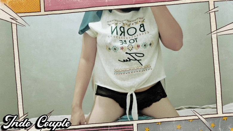 Indo Couple: Амелія Колмак під час перегляду порно. Секс-запис масажиста. Пизда збудженої мачухи