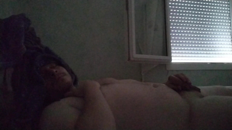 Oniasura: Me Masturbo Y Eyaculo