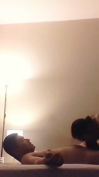 以不同的姿势操我丰满的中国荡妇妻子 6