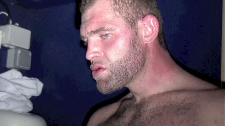 Crunch Boy: Con đĩ bị con cu gấu XXL sử dụng trong sling