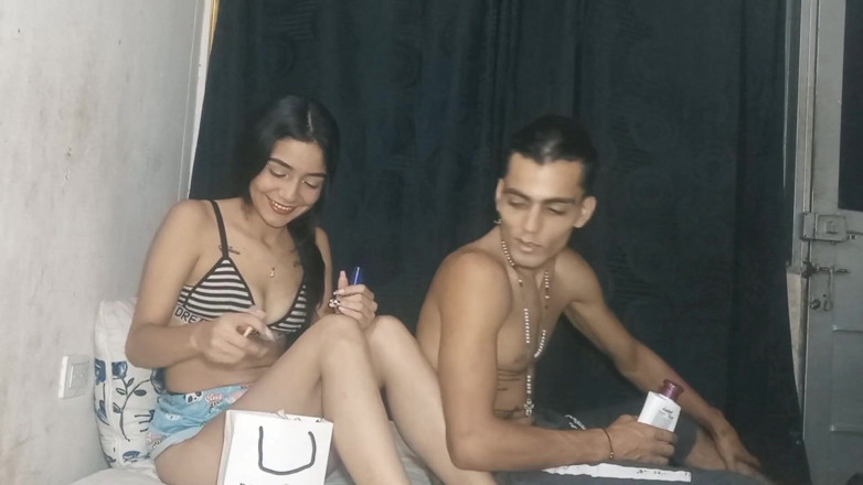 gledyxxx: Hey üvey kız kardeş, bana masaj yapıp amını sikip içine boşaltabilir...