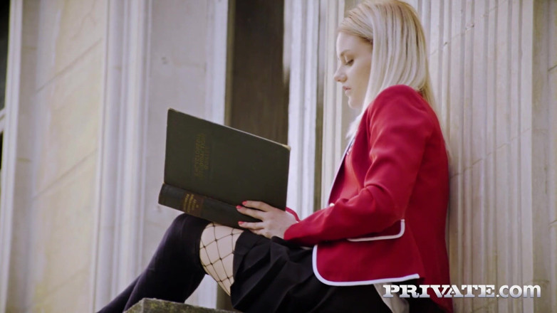 Private.com: L'arrapata studentessa natalia Starr in una scopata hardcore con il...