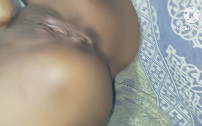 Nisha bhabhi ki chudai: Une bhabhi desi se fait baiser par son beau-frère