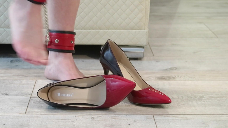 Anna Booty: Dipping and Feet Play in Classic High Heels When My...