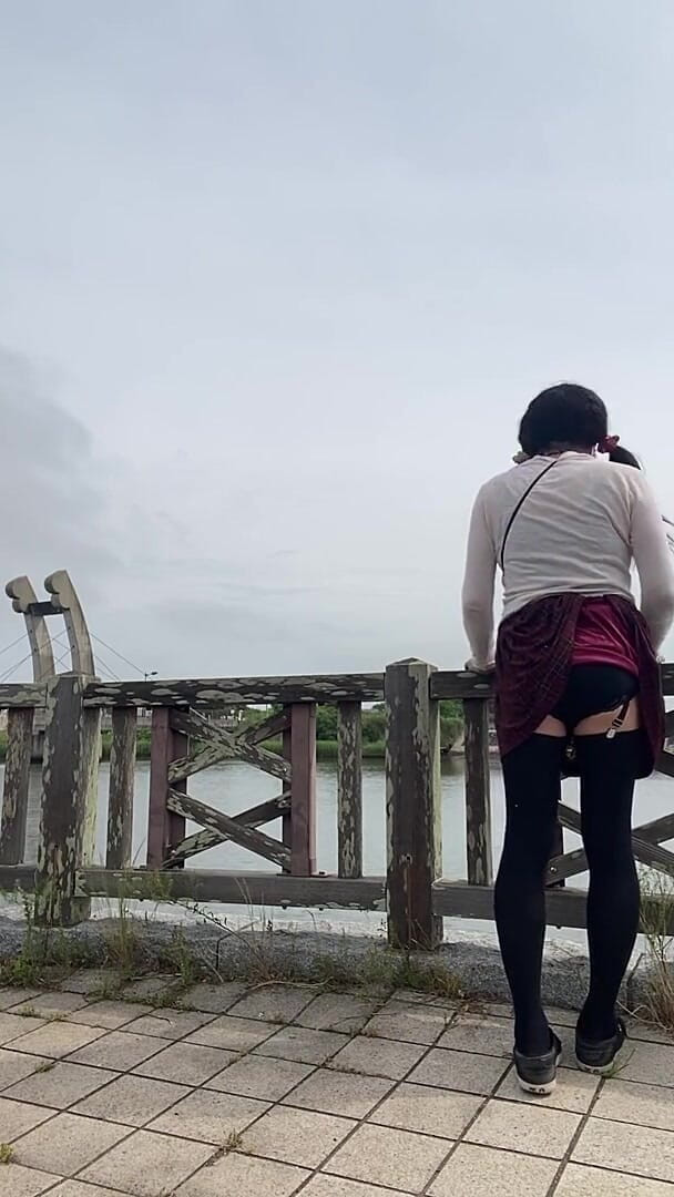 megu2002: No. 238: a Walk with My Underwear on Display