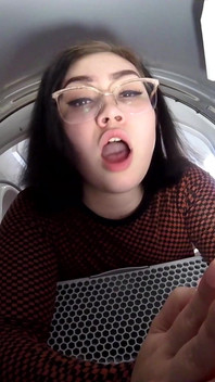 Lenna Lux - sıkıştı ve dolduruluyor