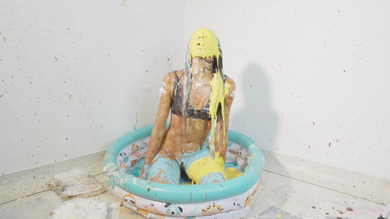 MartinaMagni: Eu sou humilhado como apresentador com Slime Pie Cake Chocolate