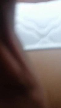 Część 1 Desi kobieta wakacje na wyspie motel sztuczki uwodzi pracownika obsługi pokoju hotelowego, a on był szorstki młody skurwiel