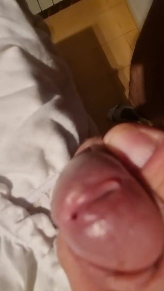 Fairylove83: Precumming and masturbation