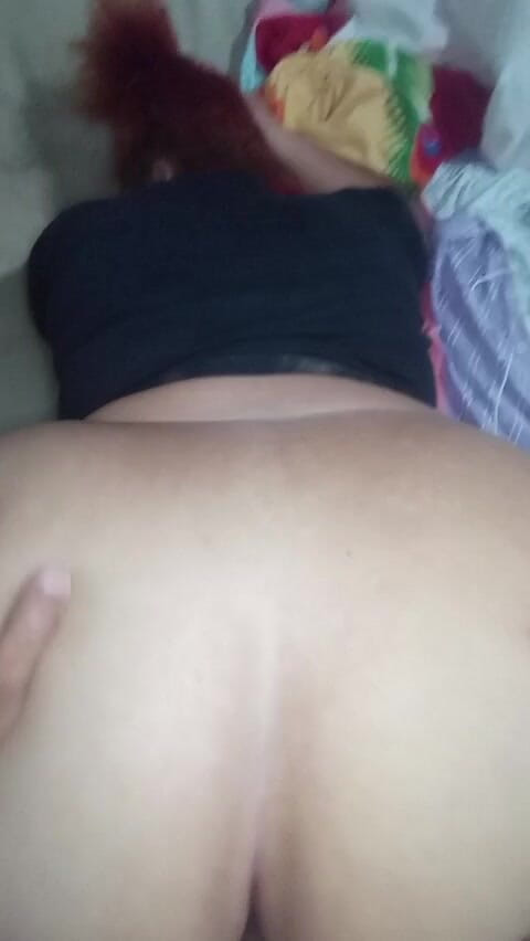 Gordita Culo Rico: La puttana della mia matrigna mi succhia il cazzo e...