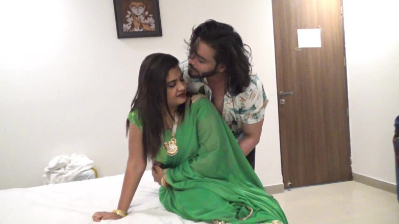 Jayanta Banik: A Desi Girl Called His Ex Boyfriend and Made a...