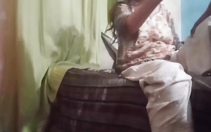 SHAKRATASNEEM: Dasi sexy lãng mạn làm tình với vợ tại nhà...