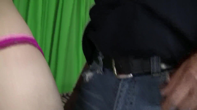 Dirty fantasy: Il patrigno si scopa la bocca bagnata e la figa...