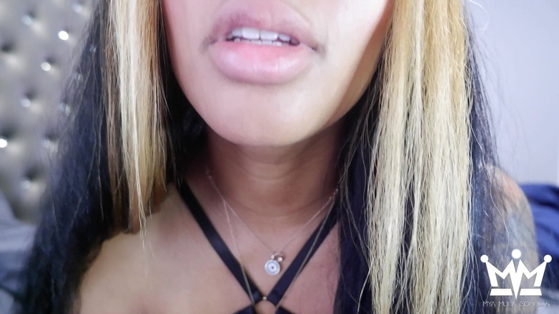 Mya Mula Goddess: Bratty Lips는 당신이 보내줄 것을 요구합니다