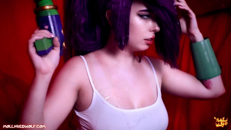 MollyRedWolf: Futurama. Leela preñada por alien - mollyredwolf
