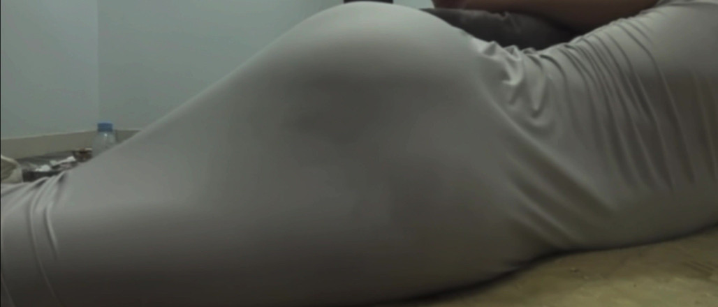 VerticalArgument4: Issa tem uma bunda sexy