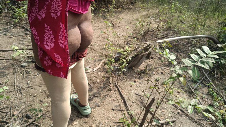 Laxi ammu: Meio-irmão fantasia foda na selva