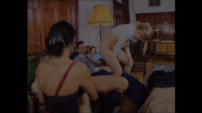 MMV TV - our best full movie: Tesão de milf desejando destruição anal hoje à noite (filme pornô completo)