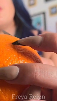 鋭い長い爪フェティッシュJOI