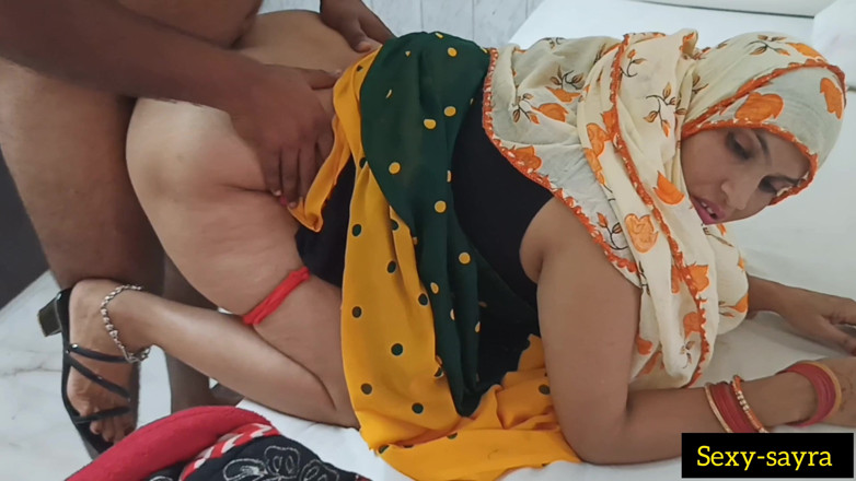 Sexy-sayra: pati ke dost ne mujhe apne kamre men choda