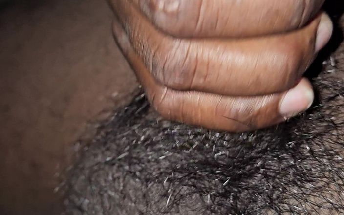 Mike Raj: Muasin kontol besarku sebelum mandi