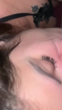 Compilado por Camila Vegas ordeñando su polla gruesa y tragándoselo todo