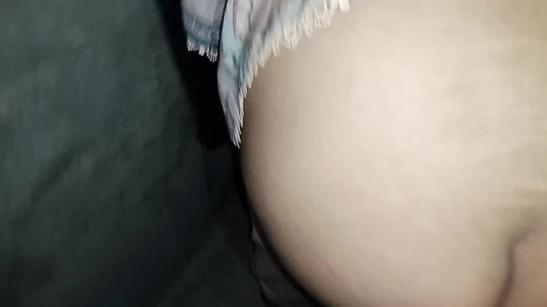 RedQueenRQ: 私の隣人のガールフレンドはとてもきれいで、彼女は大きなコックを望んでいます