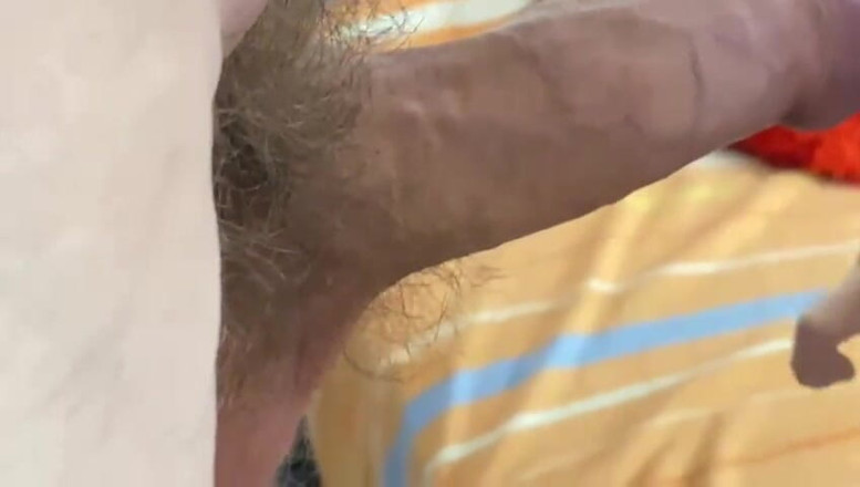 Lucy Dou: La joven mamada hace una mamada, el chico se corre...
