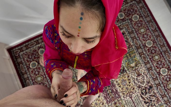 Qombol: Chica afgana chupa mi polla