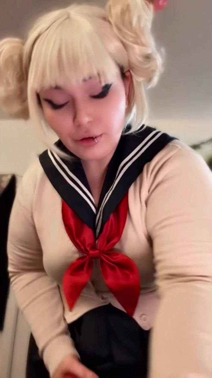 LexxiBakk: Futa Cosplayer tarafından kullanılıyor