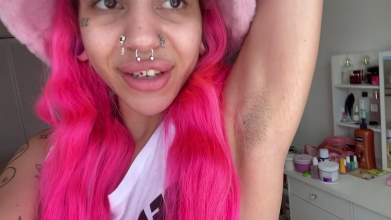 Nali Marie: Ascella sudata fetish punto di vista che sputa sulle mie...