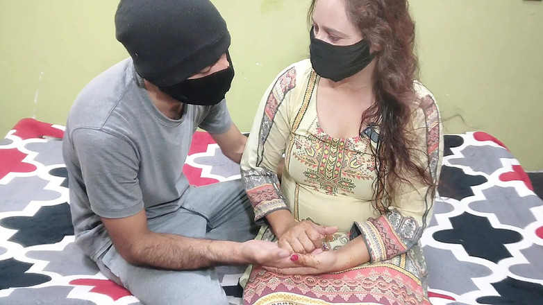 Pakistani CoupleX: 友人の妻は私を家に呼び、彼女の猫の火を消しましたインドのデジセックスヒンディー語オーディオXXX