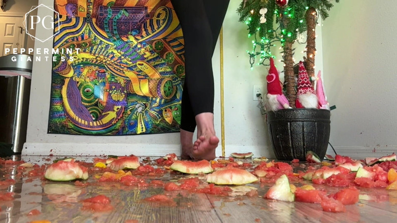 Peppermint Giantess: 67 Giantess Size 16 Slo-mo Feet Crush Slow Motion Oranges &amp; Watermelon...